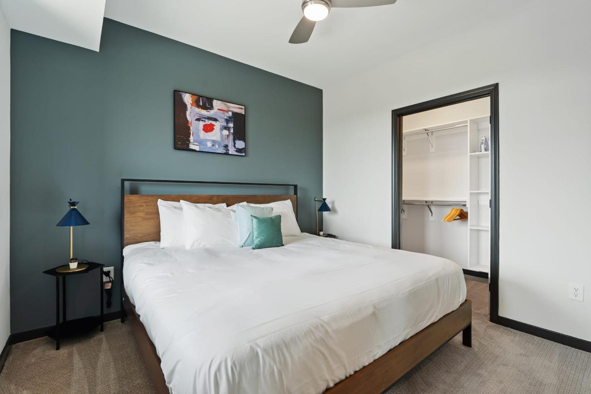 Cozysuites On Mass With Garage Parking #7 Indianapolis Eksteriør billede